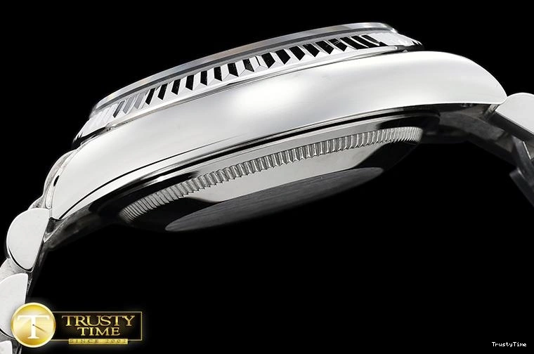 0703 RDD0215E – DayDate 36mm Tailored 688